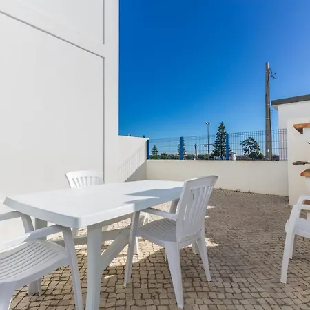 Holiday home Blue By Algarvemanta Manta Rota